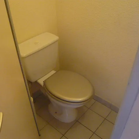 Apartamento 2 Pieces Familial Avec Parking Au Grau-du-roi - Fr-1-731-118