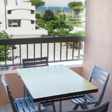Lejlighed 2 Pieces Familial Avec Parking Au Grau-du-roi - Fr-1-731-118 *