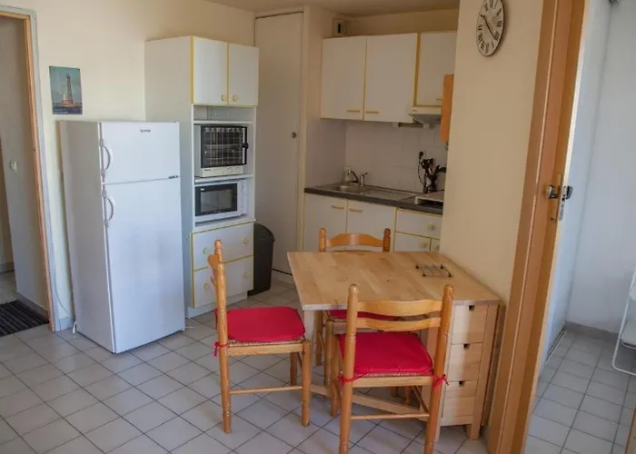 Διαμέρισμα 2 Pieces Familial Avec Parking Au Grau-du-roi - Fr-1-731-118 *