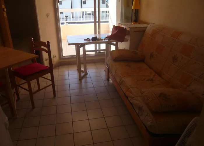 2 Pieces Familial Avec Parking Au Grau-du-roi - Fr-1-731-118 * Le Grau-du-Roi